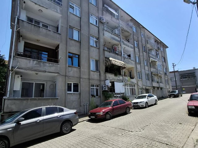 RE/MAX AY'DAN HIZIRTEPE MAHALLESİ'NDE  KİRALIK 2+1 DAİRE