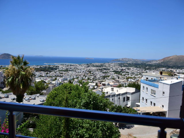 BODRUM'DA KAPANMAZ DENIZ MANZARALI, MASRAFSIZ ÜST KAT 2+1 DAIRE