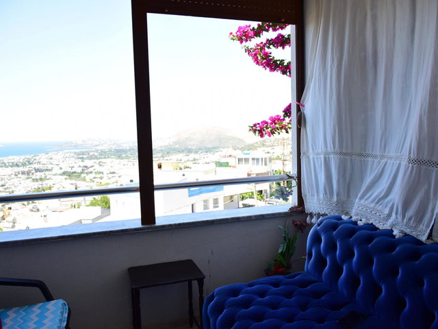 BODRUM'DA KAPANMAZ DENIZ MANZARALI, MASRAFSIZ ÜST KAT 2+1 DAIRE