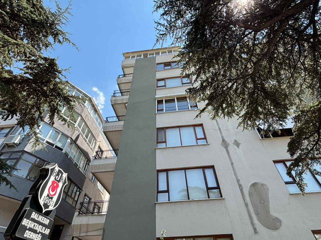 REMAX MİD ATATÜRK BANDIRMA CAD GENİŞ MÜKEMMEL KONUM 3+1 DAİRE