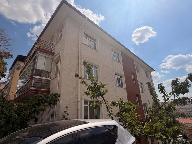 METROYA YÜRÜME MESAFESİNDE 3.KATTA YATIRIMLIK 3+1 SATILIK DAİRE