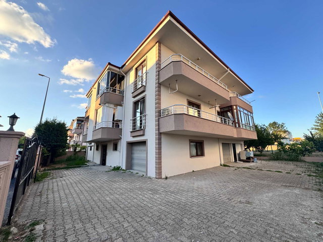 SERDİVAN'IN KALBİNDE / 4+1 215M² ÖZEL DUBLEKS DAİRE / GARAJ+DEPO