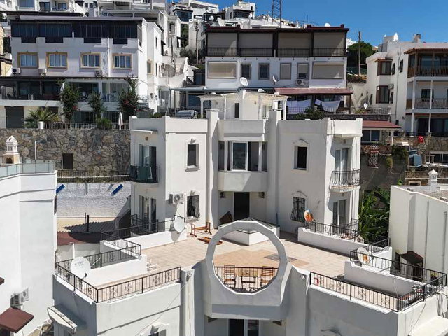  BODRUM YOKUŞBAŞI'NDA KIRALIK 1+1 DAIRE | EŞYASIZ | DEPOLU | ÖZEL ARKA BAHÇELI