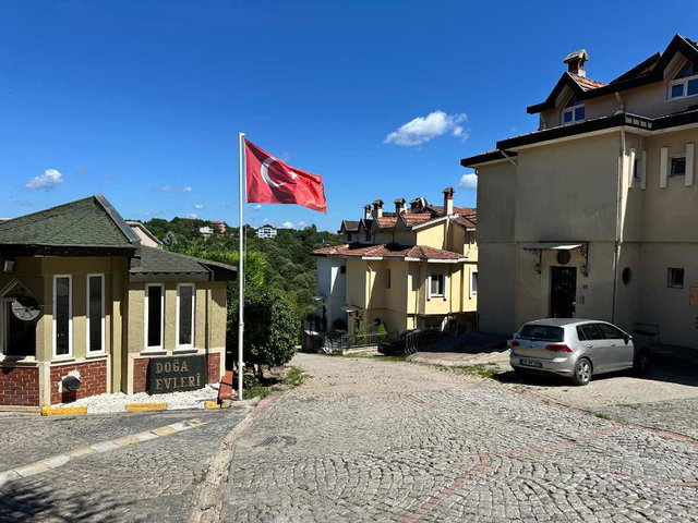 BEYKOZ GÖRELE ACARKENT KARŞISI 6+2 610M2 KİRALIK İKİZ VİLLA