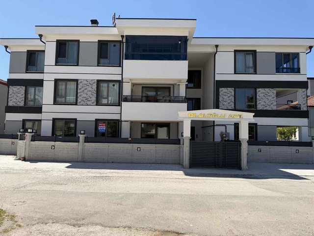 SERDİVAN’DA SIFIR 3+1 | 135 M² | YERDEN ISITMALI | GİRİŞ KAT | KREDİYE UYGUN