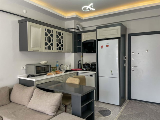 REMAX İLKE'DEN YILDIZKENT'TE 2+0 SATILIK EŞYALI DAİRE