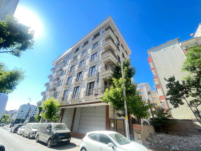 BAHÇELİEVLER CUMHURİYET MAH. METROYA YAKIN 1+1 KİRALIK DAİRE