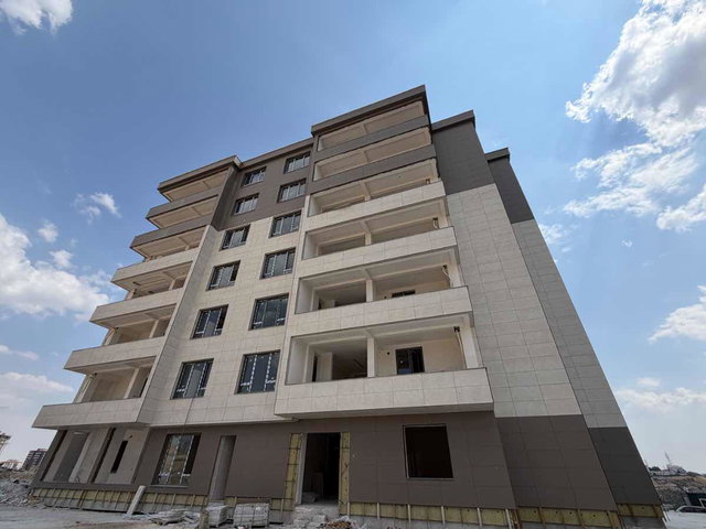 REMAX GÖKÇEM MEHMET AGHÖBÜR DEN İBRAHİMLİ MAH. SATILIK 3,5+1