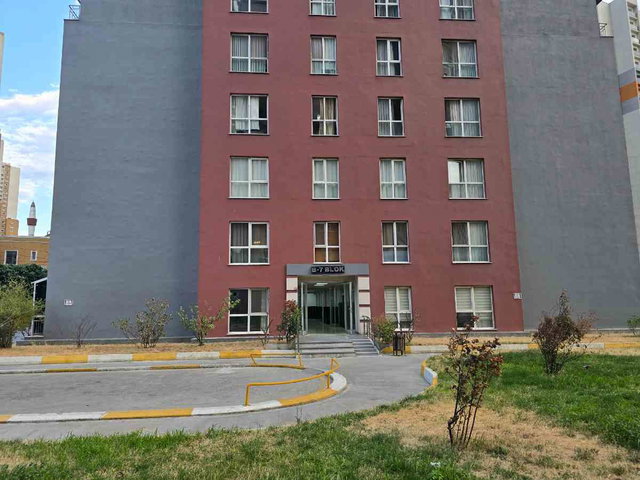 ÖZYURTLAR NTOWERS’TA 30. KAT DOĞU CEPHE 2+1 | BALKONLU | KREDİYE UYGUN
