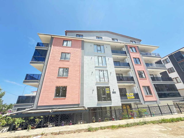 GİRESUN ERİKLİMAN’DA SIFIR BİNADA GÜNEY CEPHE EŞYALI 1+1 KİRALIK DAİRE