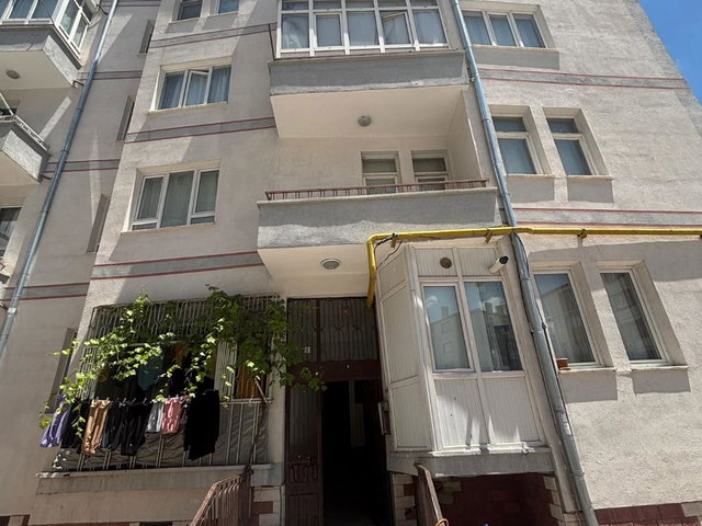 ZIYA GÖKALP MAHALLESINDE MÜKEMMEL KONUMDA SATILIK 3+1 DAIRE