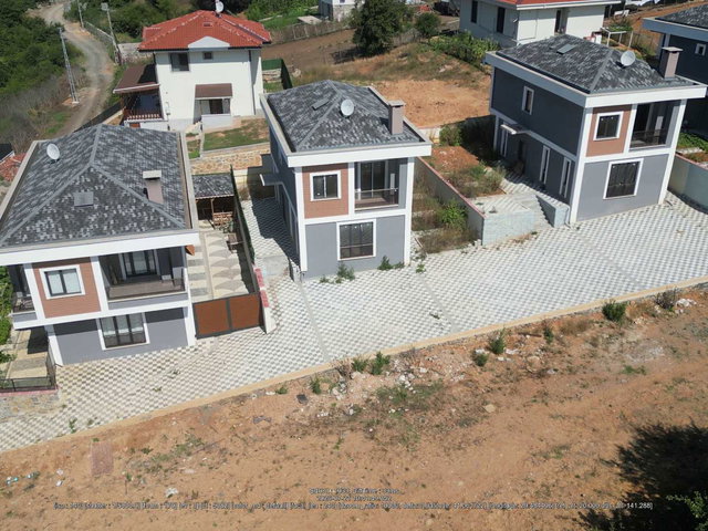 YASİN KURTULUŞ *ŞİLE ORUÇOĞLU ORMAN İÇİNDE SIFIR MÜSTAKİL VİLLA