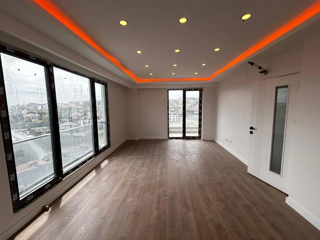 ARNAVUTKÖY MAREŞAL FEVZİ ÇAKMAK’TA SIFIR 3+2 DUBLEKS | 190 M² NET | 4 CEPHE | YERDEN ISITMA