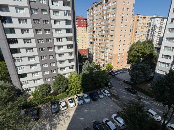REMAX TOPRAK'TAN YAKAMOZ SİTESİNDE 3+1 SATILIK DAİRE