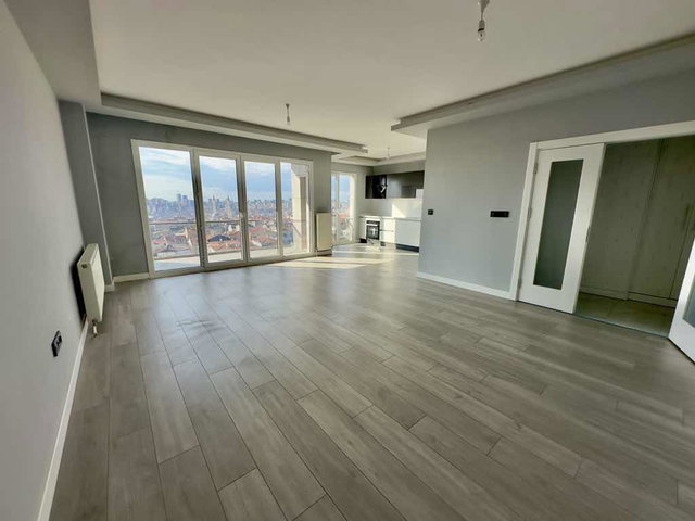 BAĞCILAR’DA 10. KAT 3+1 | 130 M² BRÜT | 2 BANYO 3 WC | BALKONLU, MERKEZİ ISITMA