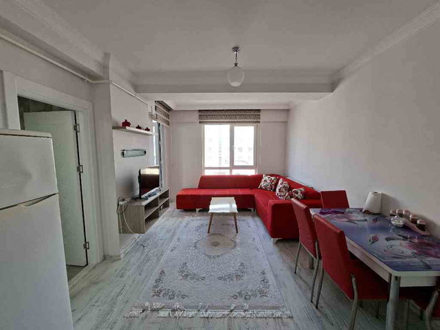 RE/MAX PARLA'DAN YENİMAHALLE DE EŞYALI KİRALIK 1+1 DAİRE