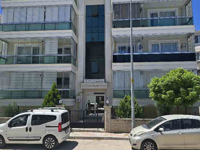 SELÇUKLU MAHALLESİNDE SATILIK 3+1,LÜKS, GENİŞ,ARA KAT DAİRE