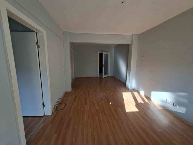 KARTAL KORDONBOYUN DA İÇİ BAKIMLI 2+1 KİRALIK DAİRE