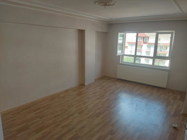 ETİMESGUT ALSANCAK’TA DOĞU-GÜNEY CEPHELİ 3+1 | 120 M² | BALKONLU | KOMBİLİ | BOŞ