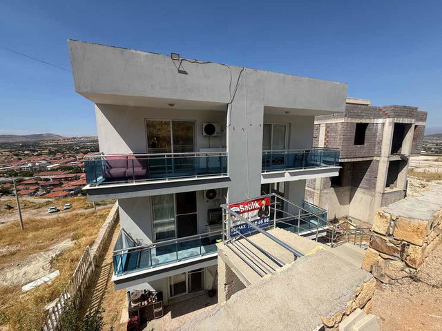 FOÇA BAĞARASI 2021 YAPIMI 3+1 | 140 M² BRÜT | 2 BANYOLU, BALKONLU, 3 CEPHELİ DAİRE