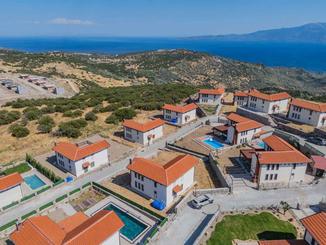 ÇANAKKALE AYVACIK ASSOS DENIZ MANZARALI SATILIK MÜSTAKIL VILLA