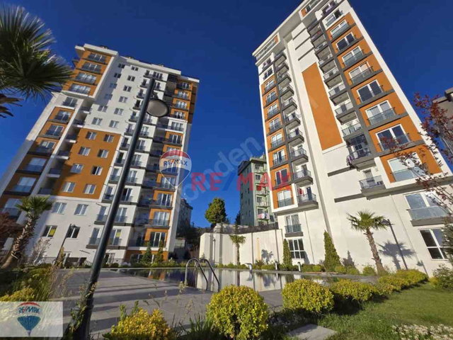KARTAL YAKACIK DA ADALAR DENİZ MANZARALI 2+1 SATILIK SIFIR DAİRE