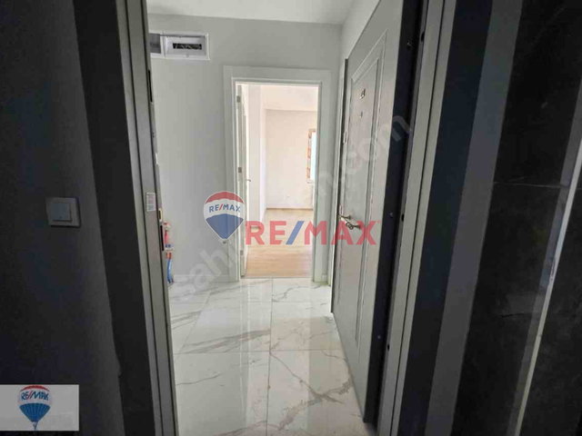 KARTAL YAKACIK DA ADALAR DENİZ MANZARALI 2+1 SATILIK SIFIR DAİRE