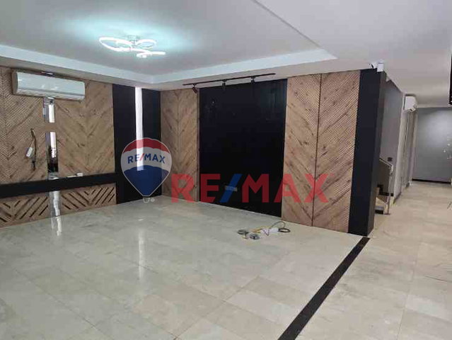 REMAX MODEL DEN ÇAMLIKTA 345M² ARSA İÇİNDE TİCARİ KULLANIMA UYGUN SATILIK VİLLA