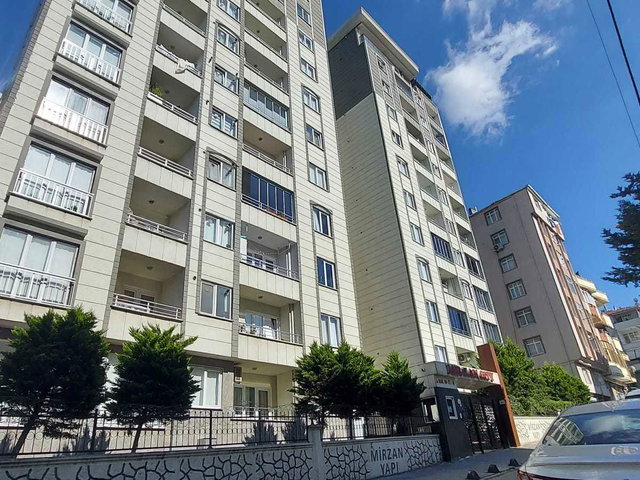 KÜÇÜKÇEKMECE KANARYA MAHALLESİ MİR-ZAN CITY SİTESİNDE SATILIK 2+1 DAİRE