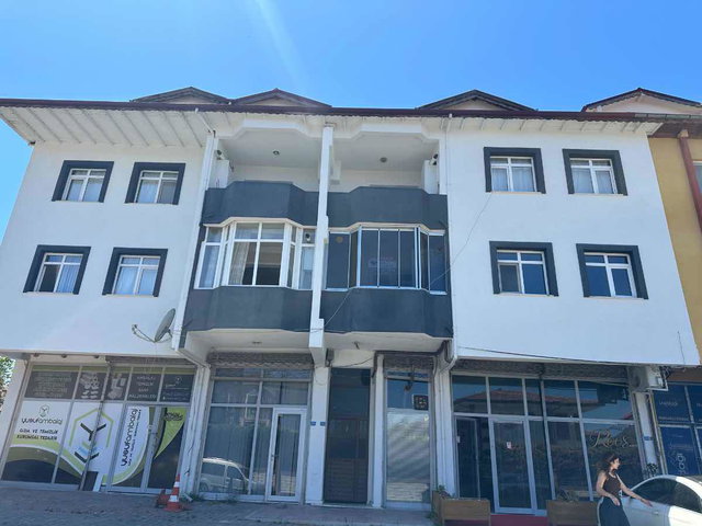 REMAX SOFT'TAN SERDİVAN DA PRESTİJLİ KONUMDA 3+1 KİRALIK DAİRE