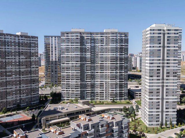 KAŞMIR GÖL EVLERI SITESI SATILIK 4+1 GÖL VE PEYZAJ MANZARALI DAIRE