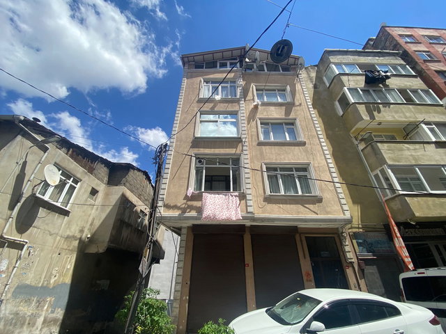 ŞİŞLİ HAFİK SOKAK KİRARLIK 2+1 DAİRE