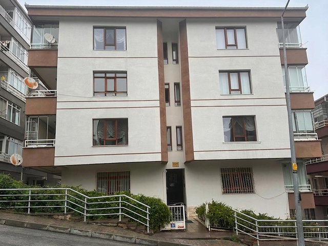 ÇANKAYA MÜRSEL ULUÇ MAHALLESİNDE SATILIK 3+1 DAİRE