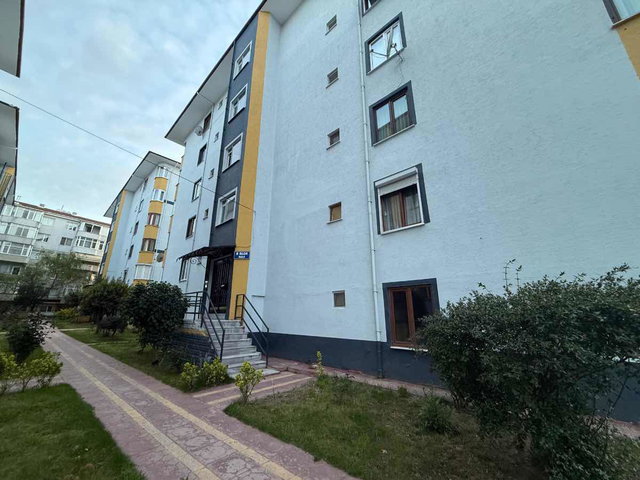 YÜZBAŞILAR MAHALLESI 75. YIL SITESI 3+1 DILEK ERCAN REMAX ÇAKRA