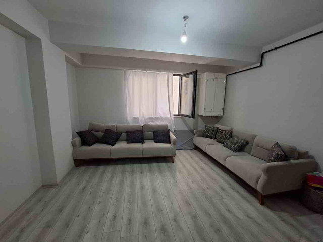 KADIKÖY TERMİNAL AVM YAKIN GENÇ BİNADA 1+1 EŞYALI KİRALIK DAİRE