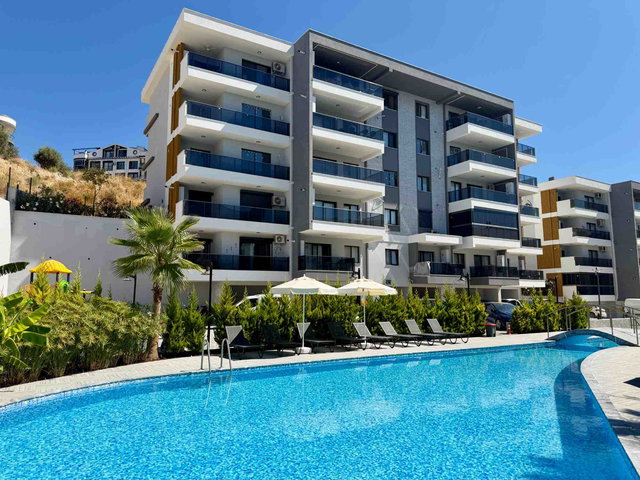 KUŞADASI ARMADA LOFT 2 SİTESİ’NDE HAVUZLU 2+1 YENİ DAİRE