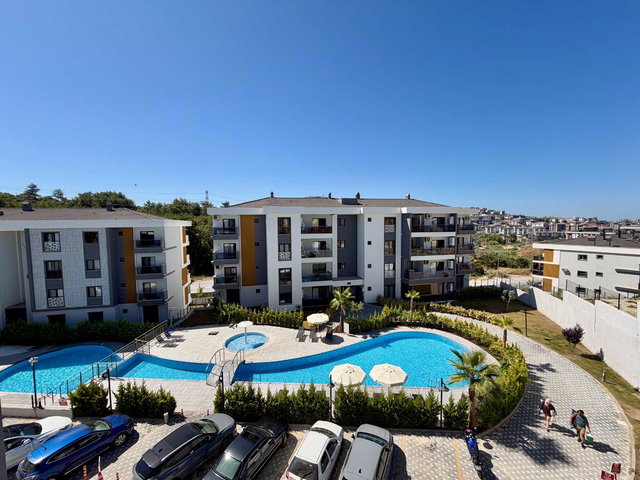 KUŞADASI ARMADA LOFT 2 SİTESİ’NDE HAVUZLU 1+1 YENİ DAİRE