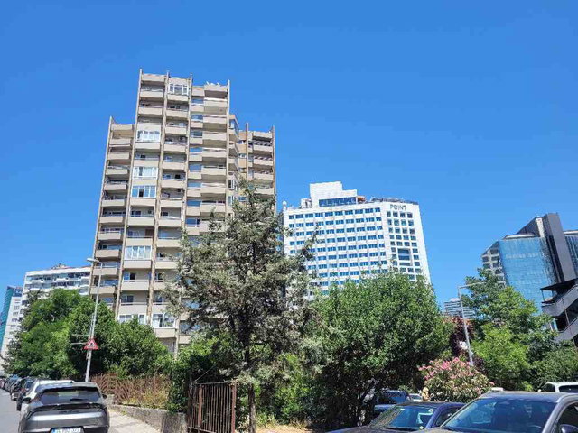 GAYRETTEPE İŞBANKALILAR SİTESİNDE 180M2 3+1 KİRALIK