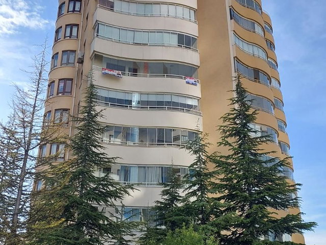 ÇANKAYA ÇUKURAMBAR MEVKİ SEĞMEN SELAY EVLERİ’NDE 4,5+1  GÜNEY-DOĞU-BATI 3 CEPHE KİRALIK LÜKS DAİRE