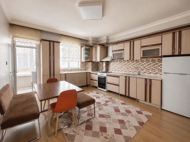 REMAX ARTIS'DEN YENIŞEHIR'DE SATILIK 4+1 DAIRE