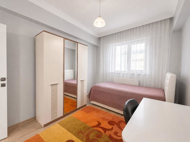 REMAX ARTIS'DEN YENIŞEHIR'DE SATILIK 4+1 DAIRE