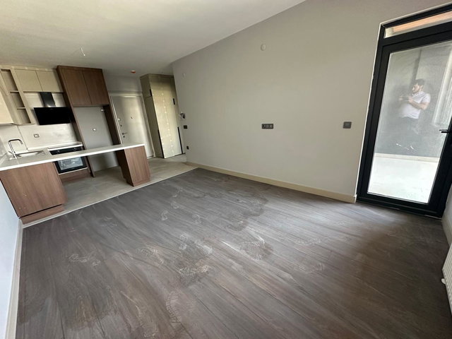 ONYX ANKARA B BLOKTA PEYZAJ CEPHELİ ARA KATTA KİRALIK 1+1 DAİRE