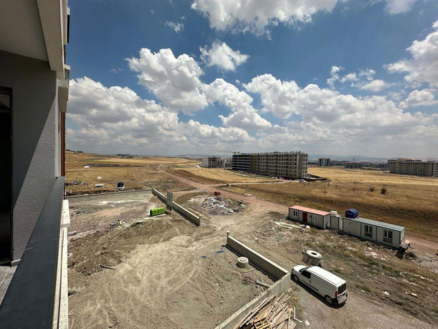 NOVA CAMPUS'TE 4. KAT KONUMUNDA GENİŞ TİP SATILIK 1+1 DAİRE