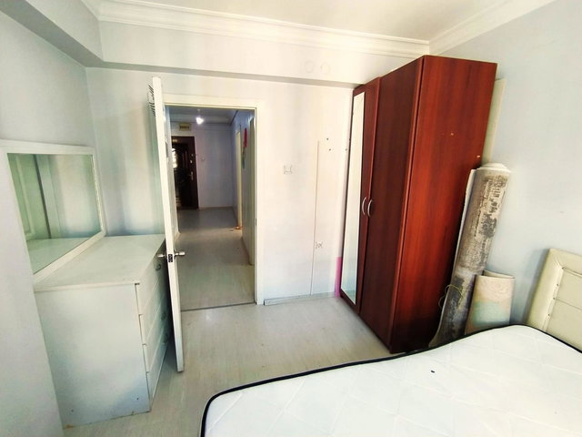 18 BİNTL KİRACILI KAT KONUMUNDA SATILIK BALKONLU Y.GİRİŞ 2+1 DAİRE