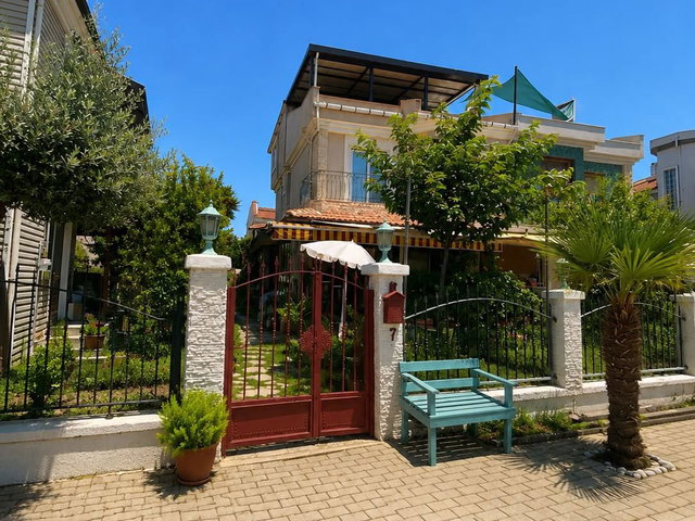 188 GÜZELBAHÇE SİTELER MAHALLESİ’NDE, DENİZE YAKIN 4+1 DUBLEKS