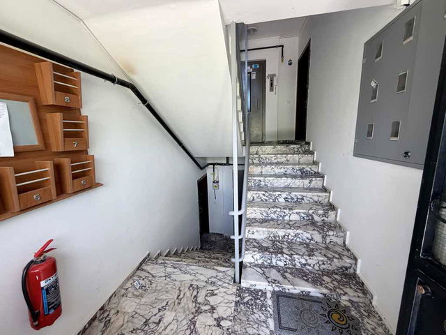 KUŞADASI’NDA MARİNA BÖLGESİNDE SİTE İÇİNDE, BAKIMLI  3+1 DAİRE