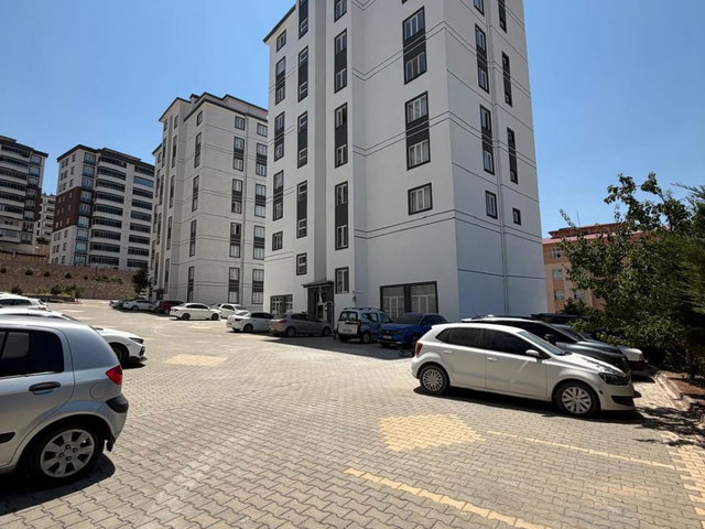 RE/MAX EDE'DEN AĞÇALI'DA SATILIK DAİRE