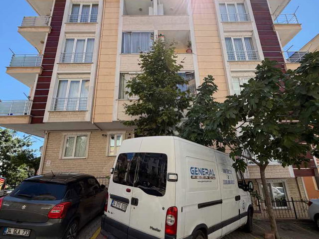 ÇEKMEKÖY MERKEZ MH BOSTANCI METRO 5 DK KIŞBAHÇELİ 3+1 125 M2