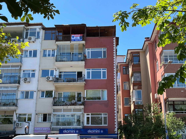 REMAXÇAKRA ÖMER ONAYCI'DAN FULL DENIZ MANZARALI GENIŞ 3+1 DAIRE
