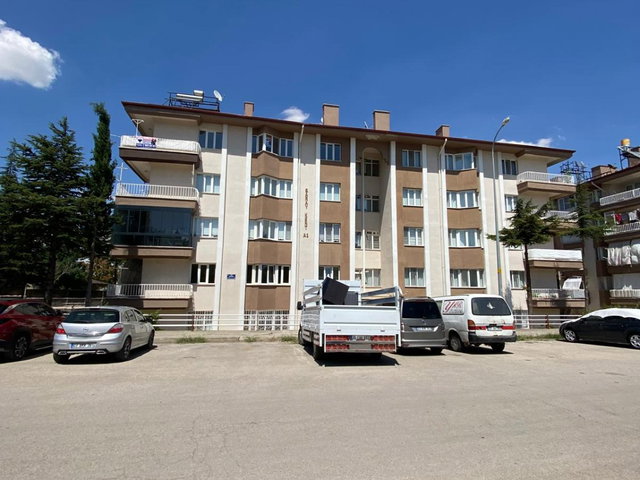 *KOCATEPE MAHALLESİNDE SİTE İÇERİSİNDE MUHTEŞEM KONUMDA CADDE ÜZERİ KİRALIK 3+1 GENİŞ FIRSAT DAİRE*